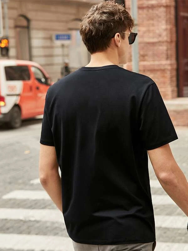 LUVGOGO Unisex Regular-Fit Basic Logo Tee